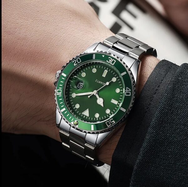 Luxury Men's Stainless Steel Waterproof Wristwatch - Elegant and Durable Design - Image 5