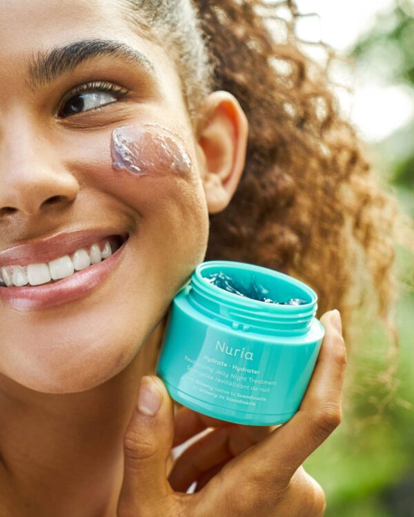 Nuria Hydrate & Revitalize Jelly Night Treatment: Wake Up to Radiant Skin - Image 3